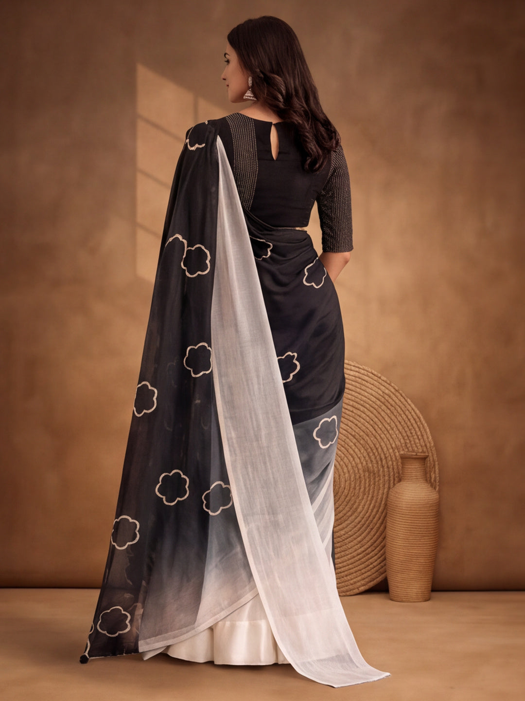 Digitally Printed Abstract & Floral Mul Cotton Saree with Contrast Blouse