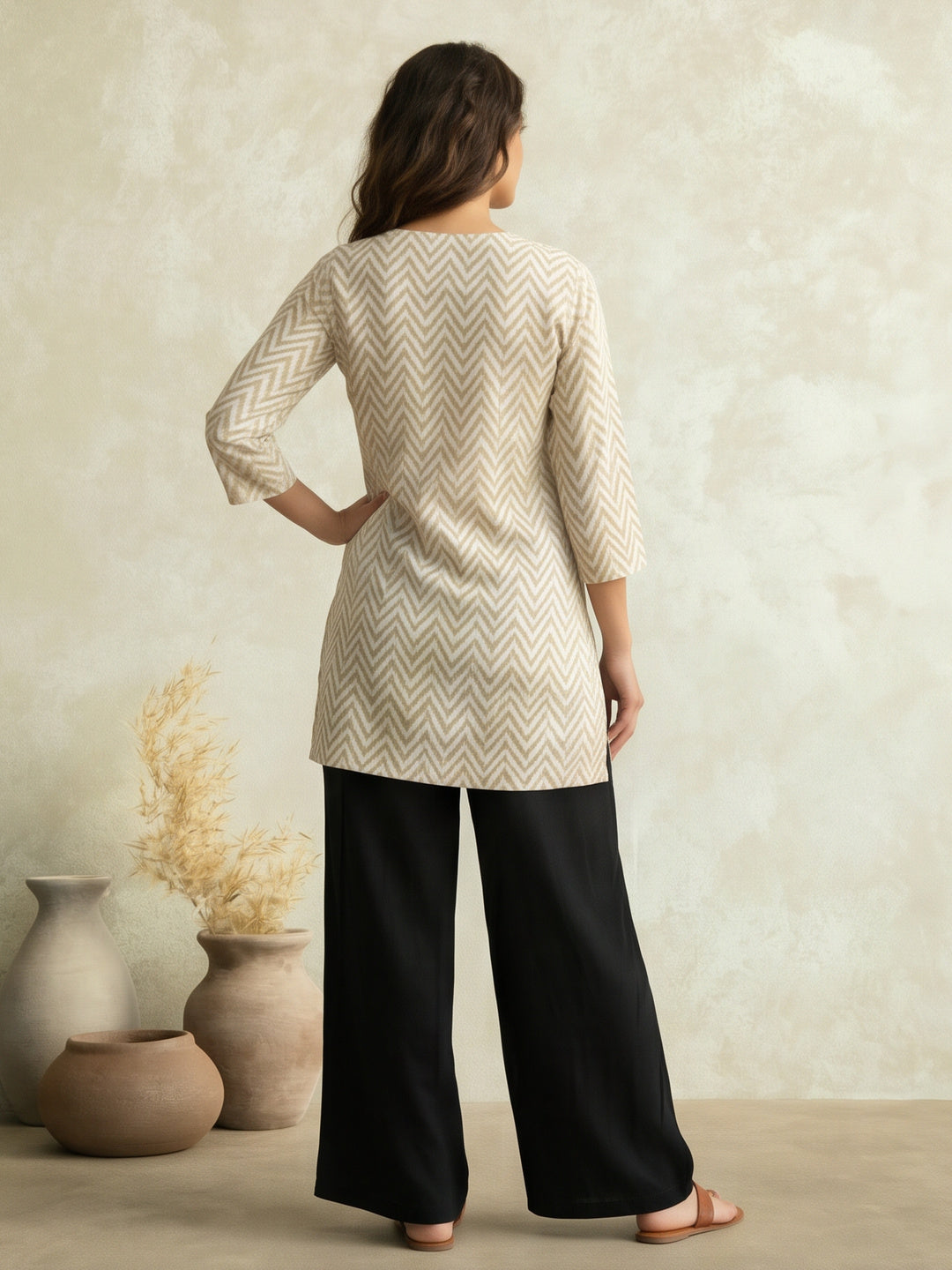 Women Printed Round Neck Fancy Tunic Top with Full Sleeves