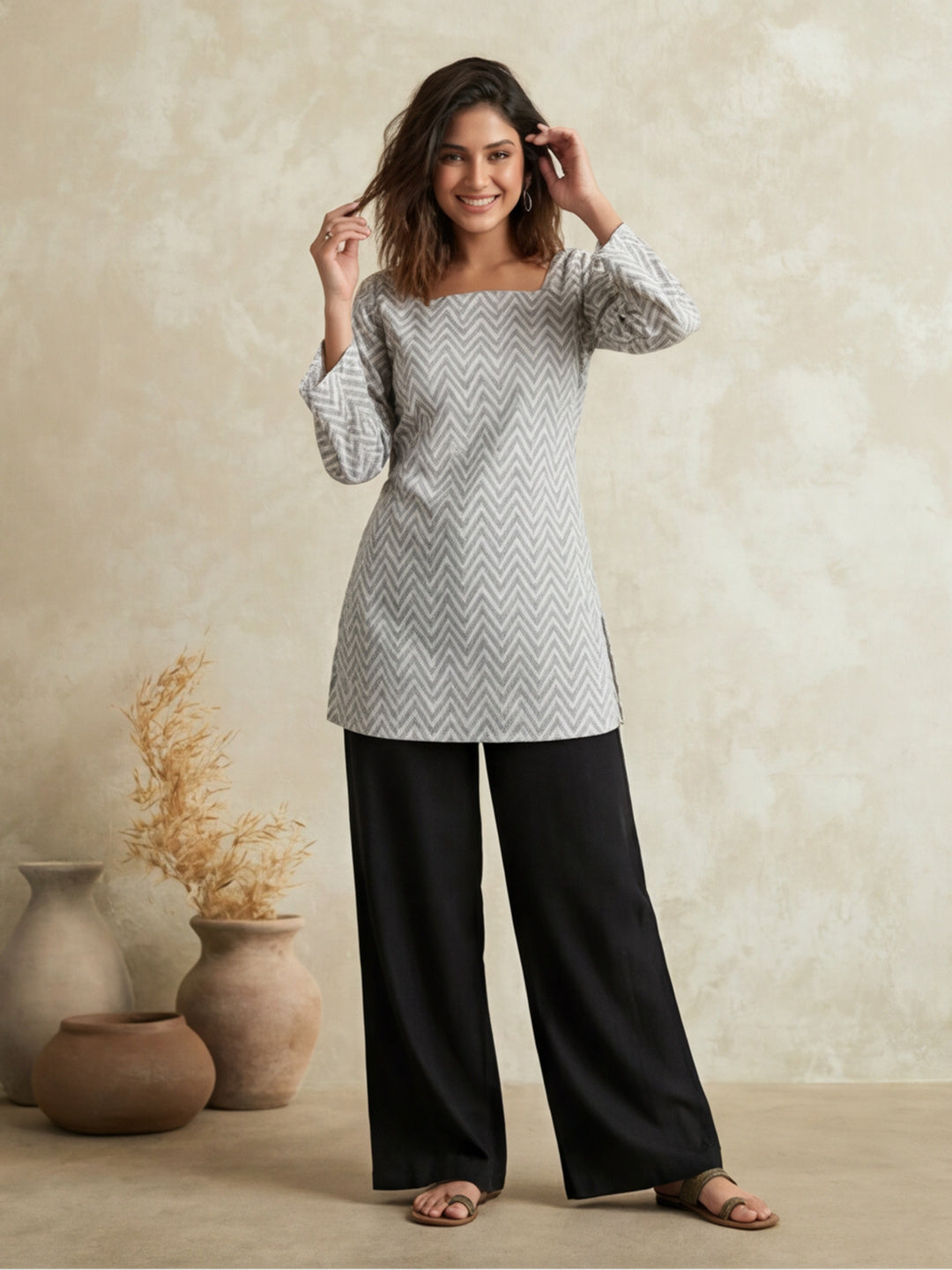 Women Printed Square Neck Fancy Tunic Top with Full Sleeves