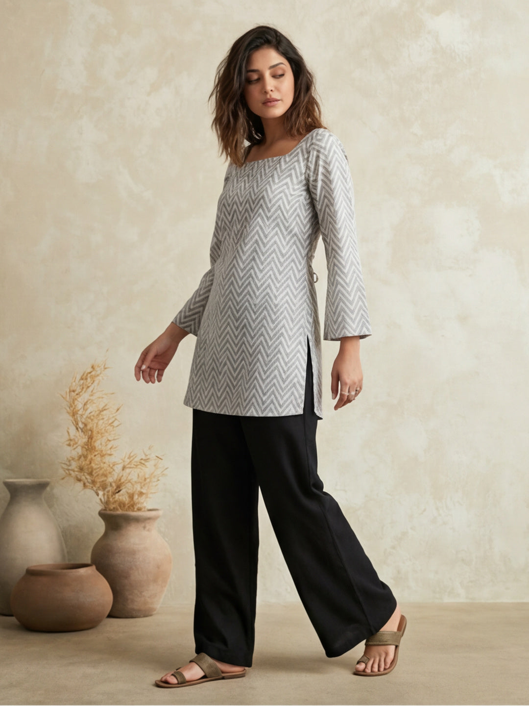 Women Printed Square Neck Fancy Tunic Top with Full Sleeves