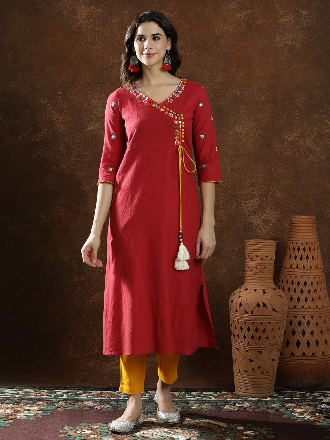 Floral Embroidered Straight Kurta