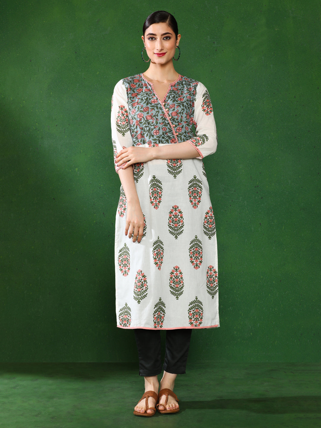 Off White Printed Straight Kurta