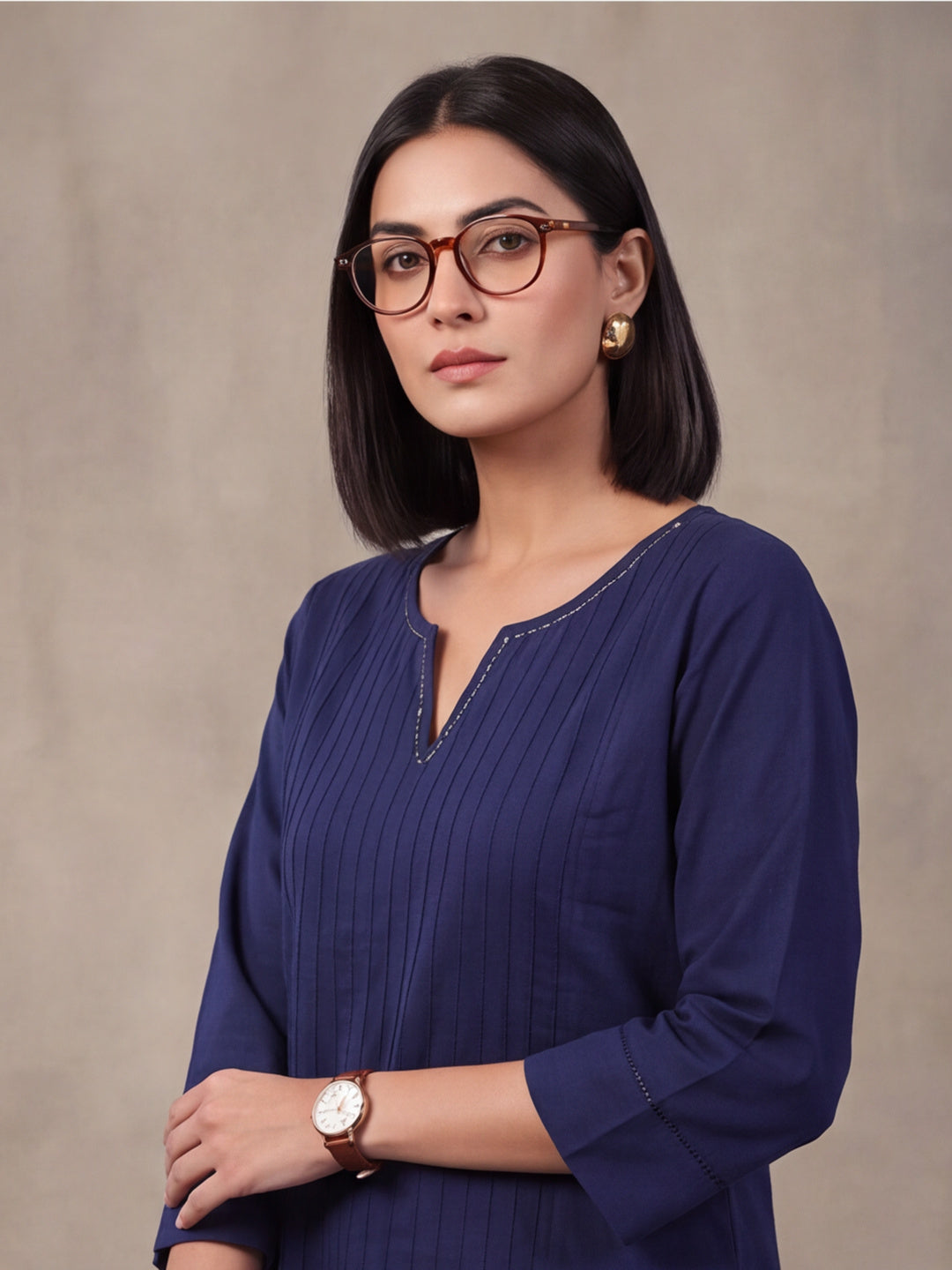 Women Keyhole Solid Staright Three Fourth Sleeve Pure Cotton Kurta