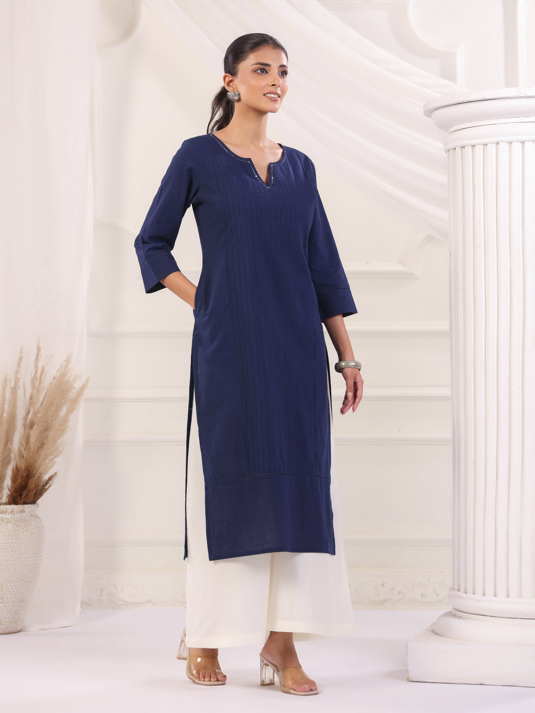 Women Keyhole Solid Staright Three Fourth Sleeve Pure Cotton Kurta