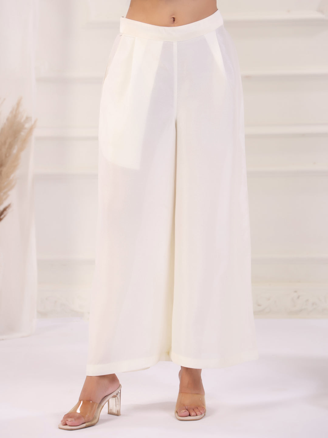 Women Keyhole Solid Staright Three Fourth Sleeve Pure Cotton Kurta