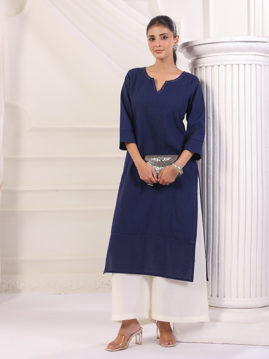 Women Keyhole Solid Staright Three Fourth Sleeve Pure Cotton Kurta