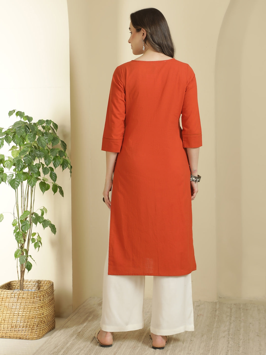 Women Keyhole Solid Staright Three Fourth Sleeve Pure Cotton Kurta