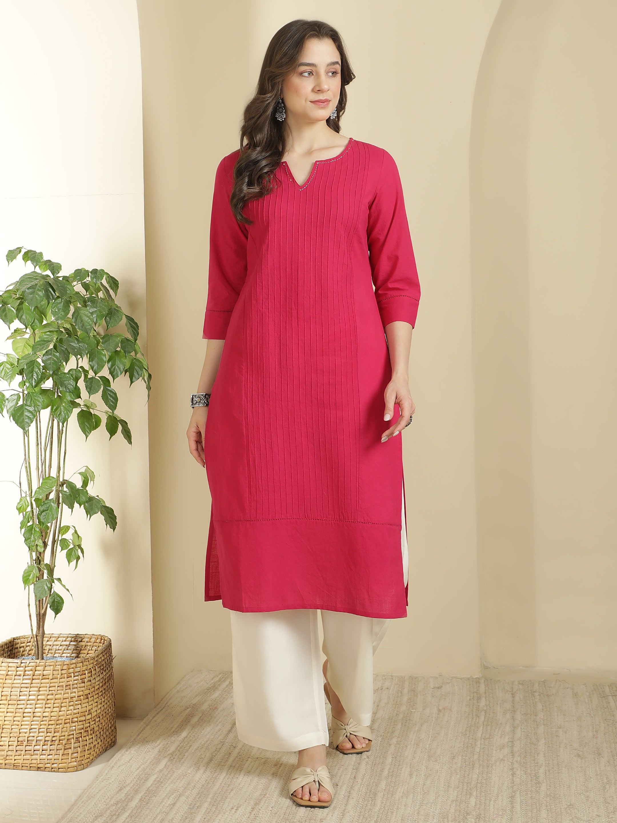 Women Keyhole Solid Staright Three Fourth Sleeve Pure Cotton Kurta