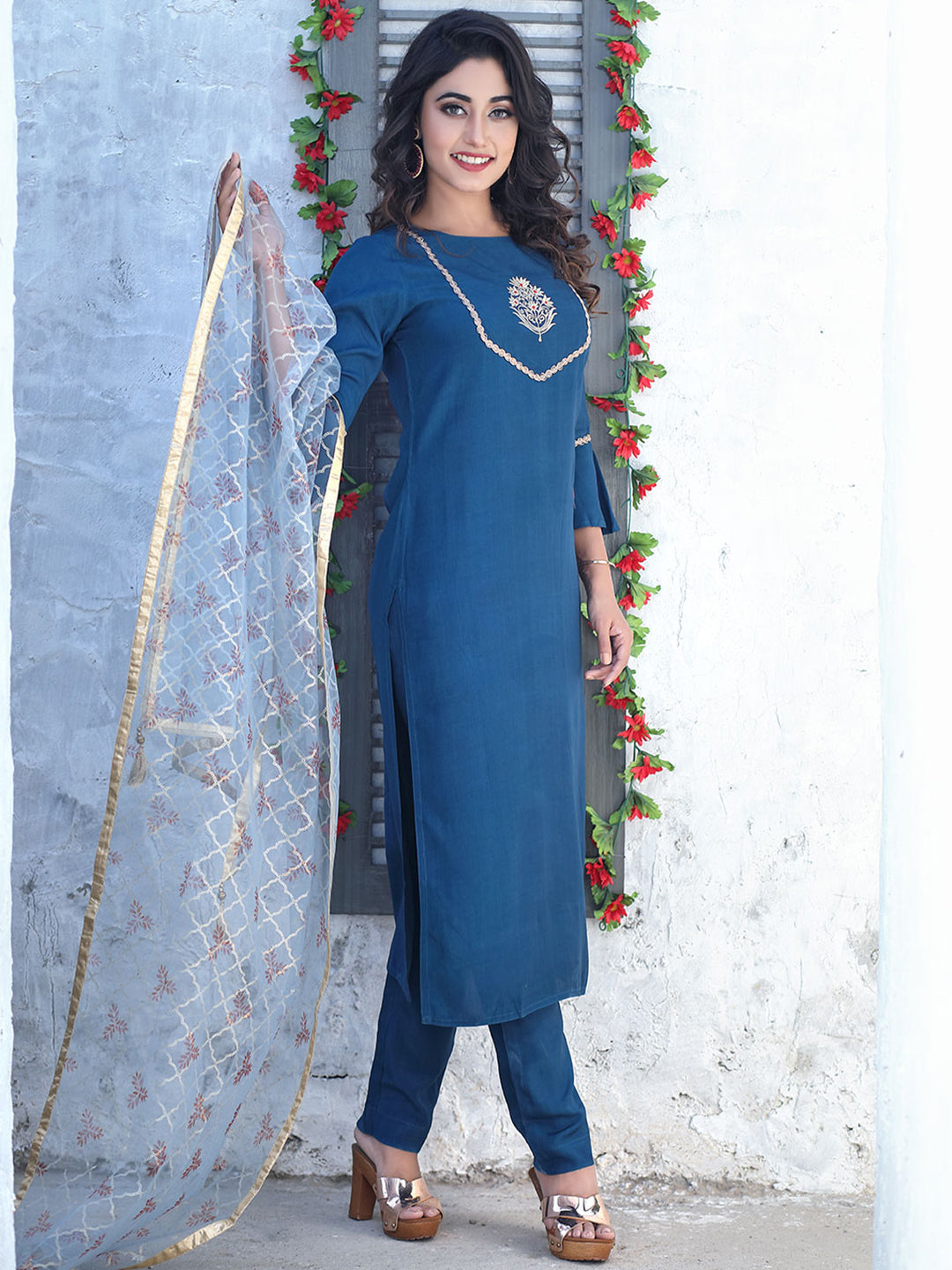 Teal & Light Blue Embroidered Kurta With Pants & Net Dupatta