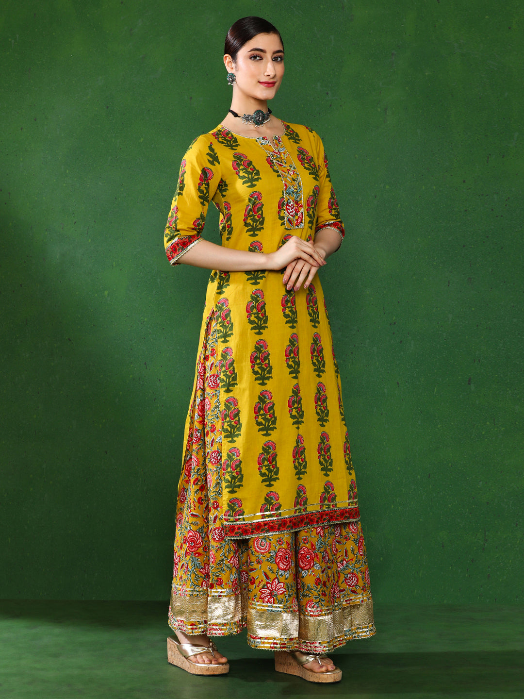 Floral Print Straight Kurta With Skirt