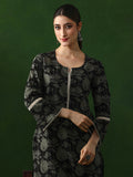 Floral Embroidered Straight Pure Cotton Kurta