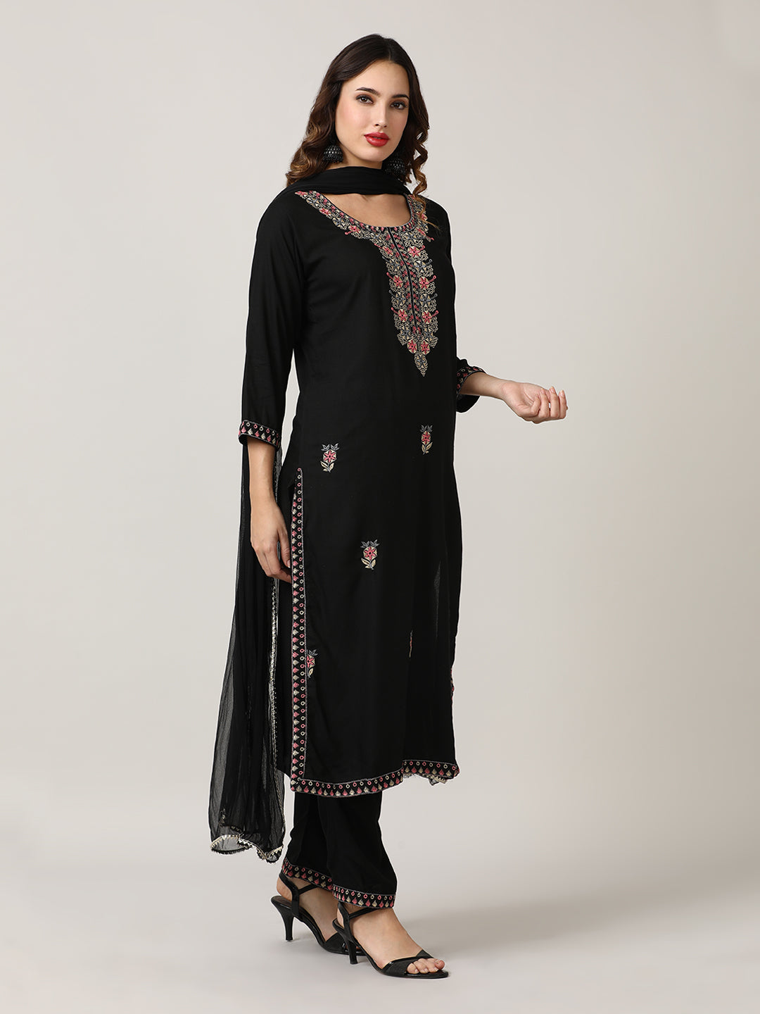 Embroidered Floral Straight Kurta Sets With Dupatta