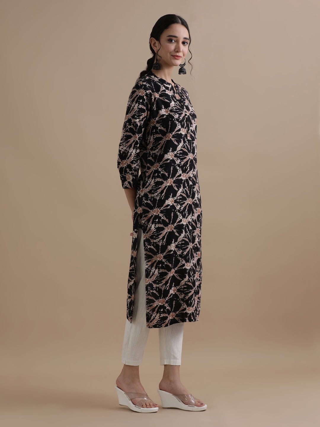 Black Floral Printed Straight Kurta