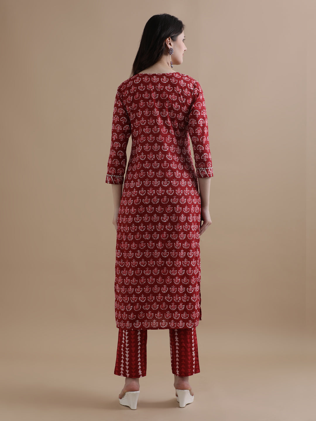 Red Floral Printed Gotta Patti Pure Cotton Kurta With Pant & Chiffon Dupatta