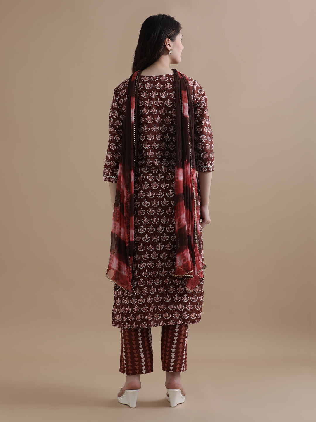 Brown Floral Printed Gotta Patti Pure Cotton Kurta With Pant & Chiffon Dupatta