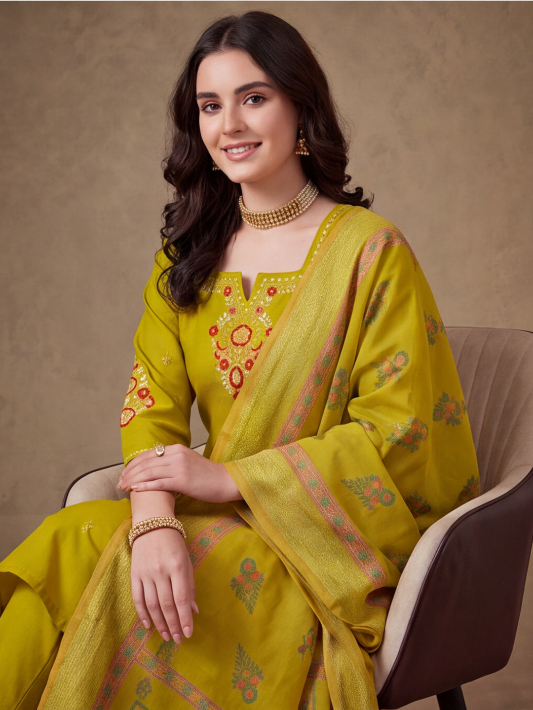 Women's Green Embroidered Kurta Set with Linen Dupatta | Roman Cotton Festive Ethnic Wear