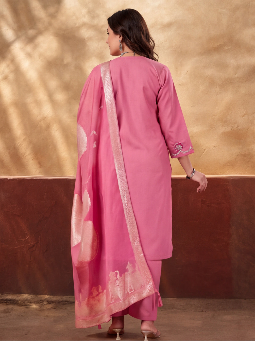 Women's Pink Embroidered Kurta Set with Dupatta | Mul Cotton Festive Ethnic Wear