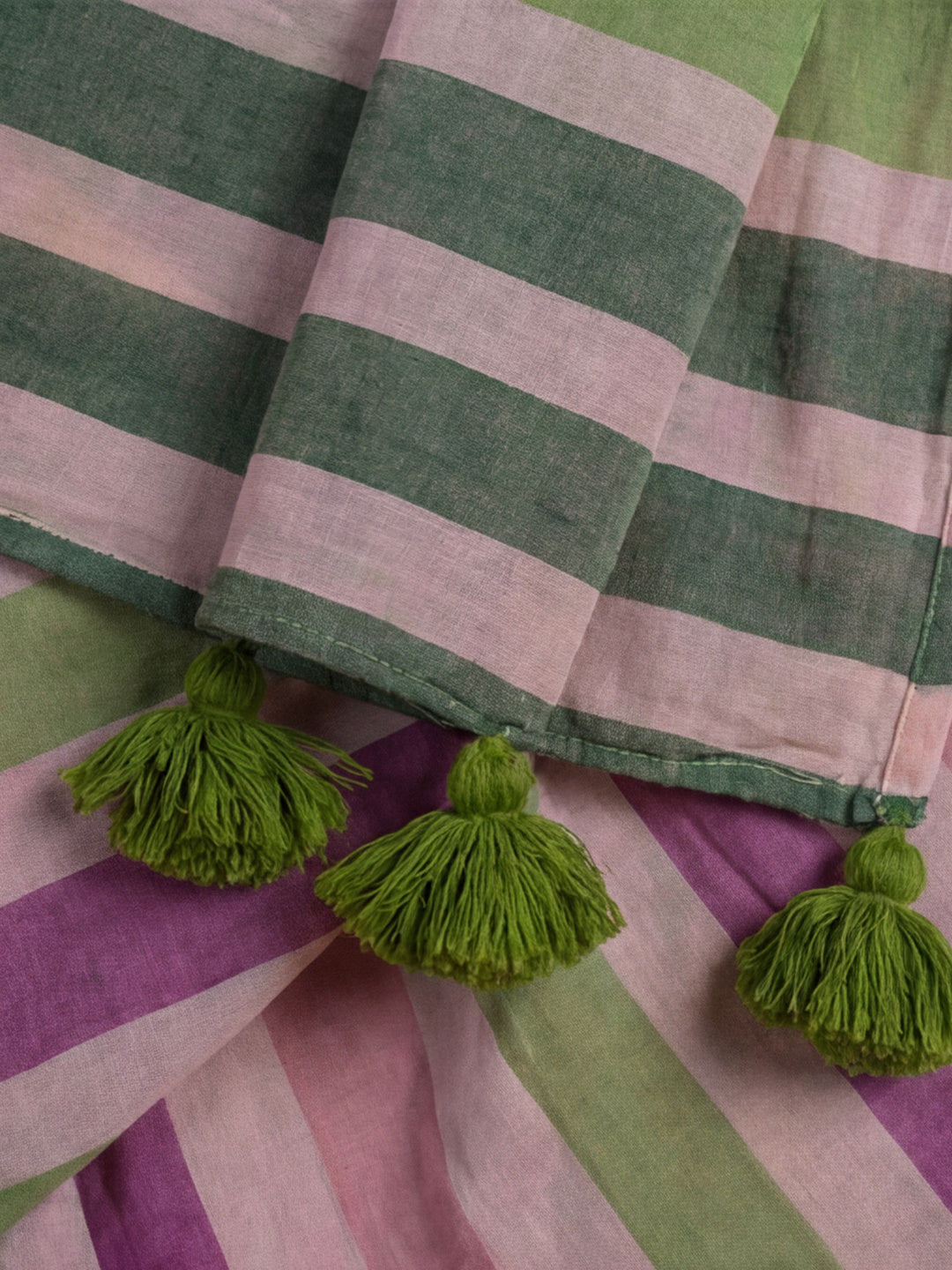 Striped Pure Linen Saree with Unstiched Blouse