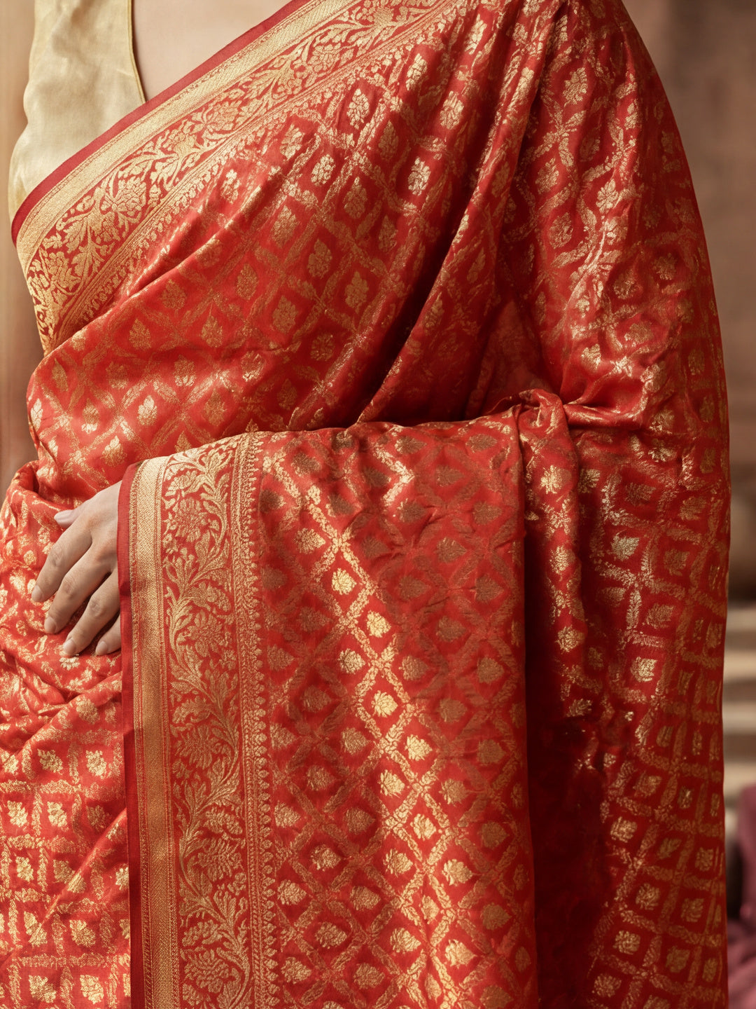 Zari Woven Design Banarasi Saree