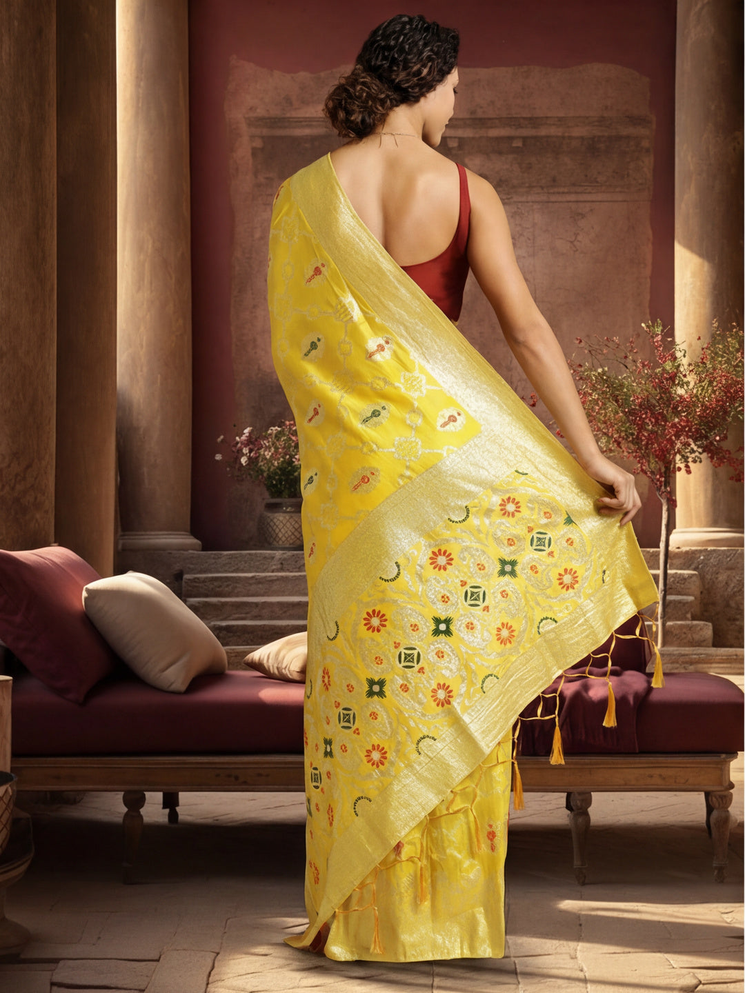 Party Wear Silk Banarasi Floral Zari Woven Design Saree