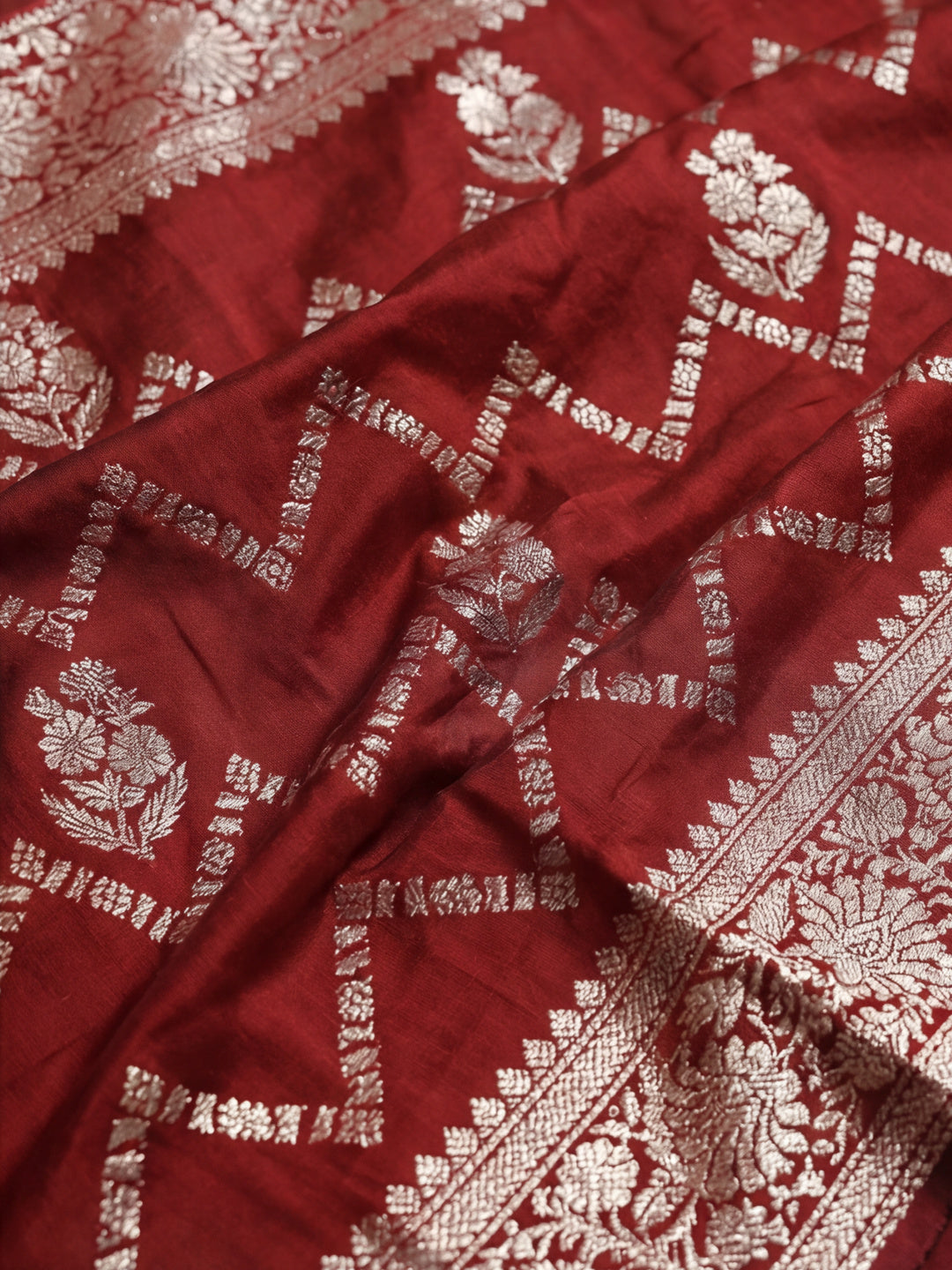Heavy Banarasi Zari Woven Silk Blend Saree