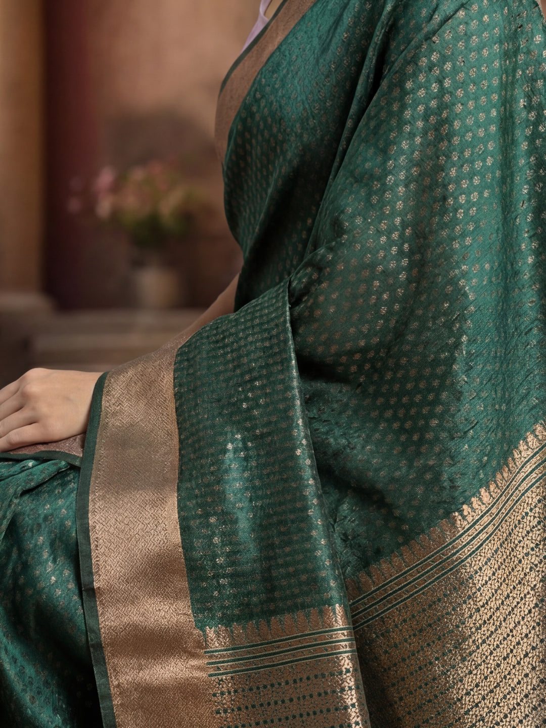 Zari Woven Design Banarasi Organza Saree