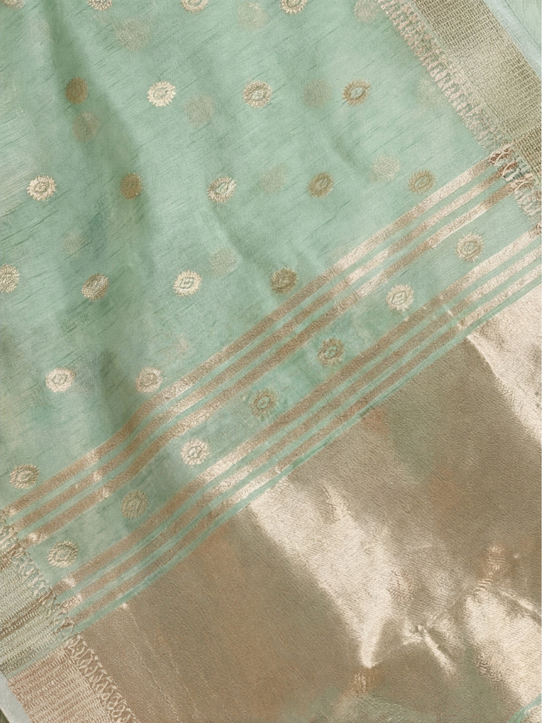 Zari Woven Banarasi Organza Saree