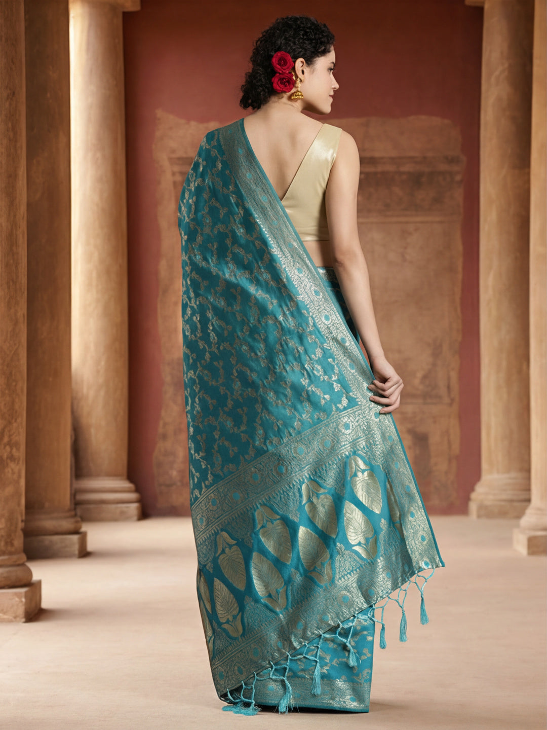 Zari Woven Design Banarasi Saree