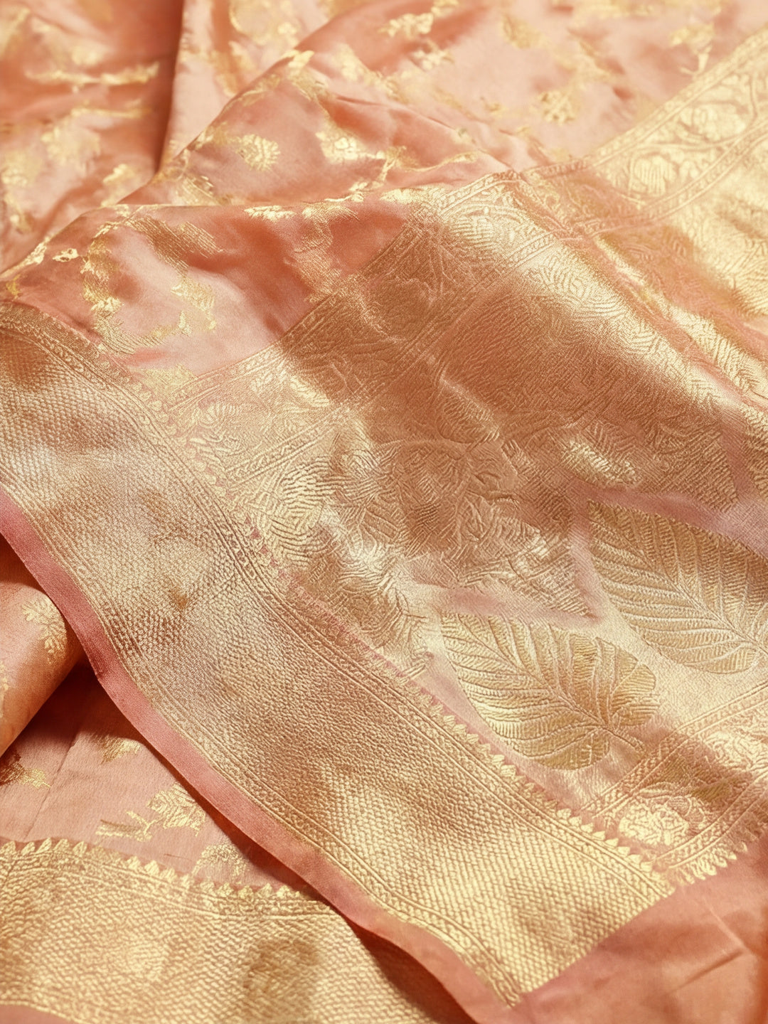 Creamy Dream: Weaving Work Banarasi Silk Saree