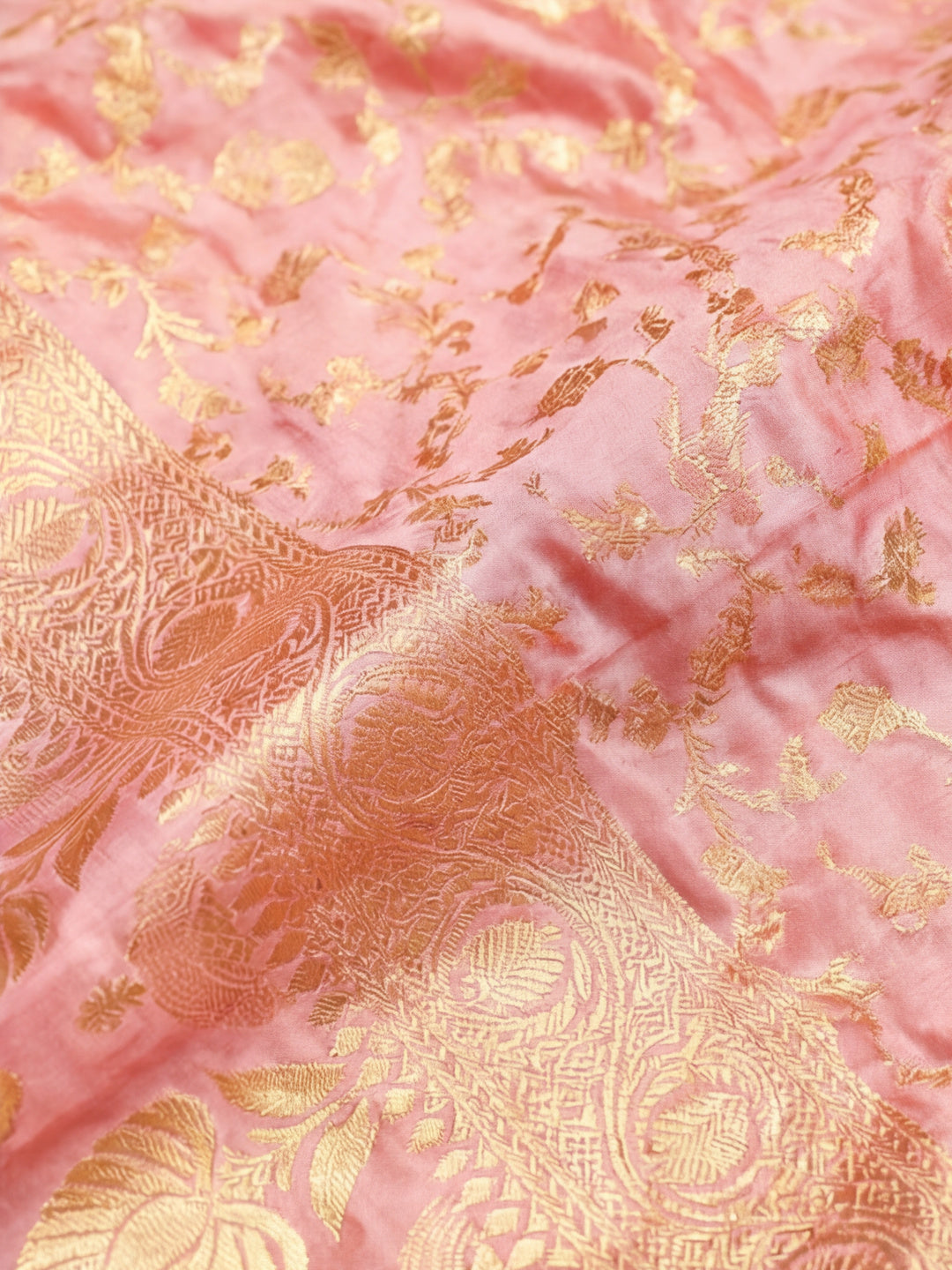 Blushing Beauty: Weaving Work Banarasi Silk Saree