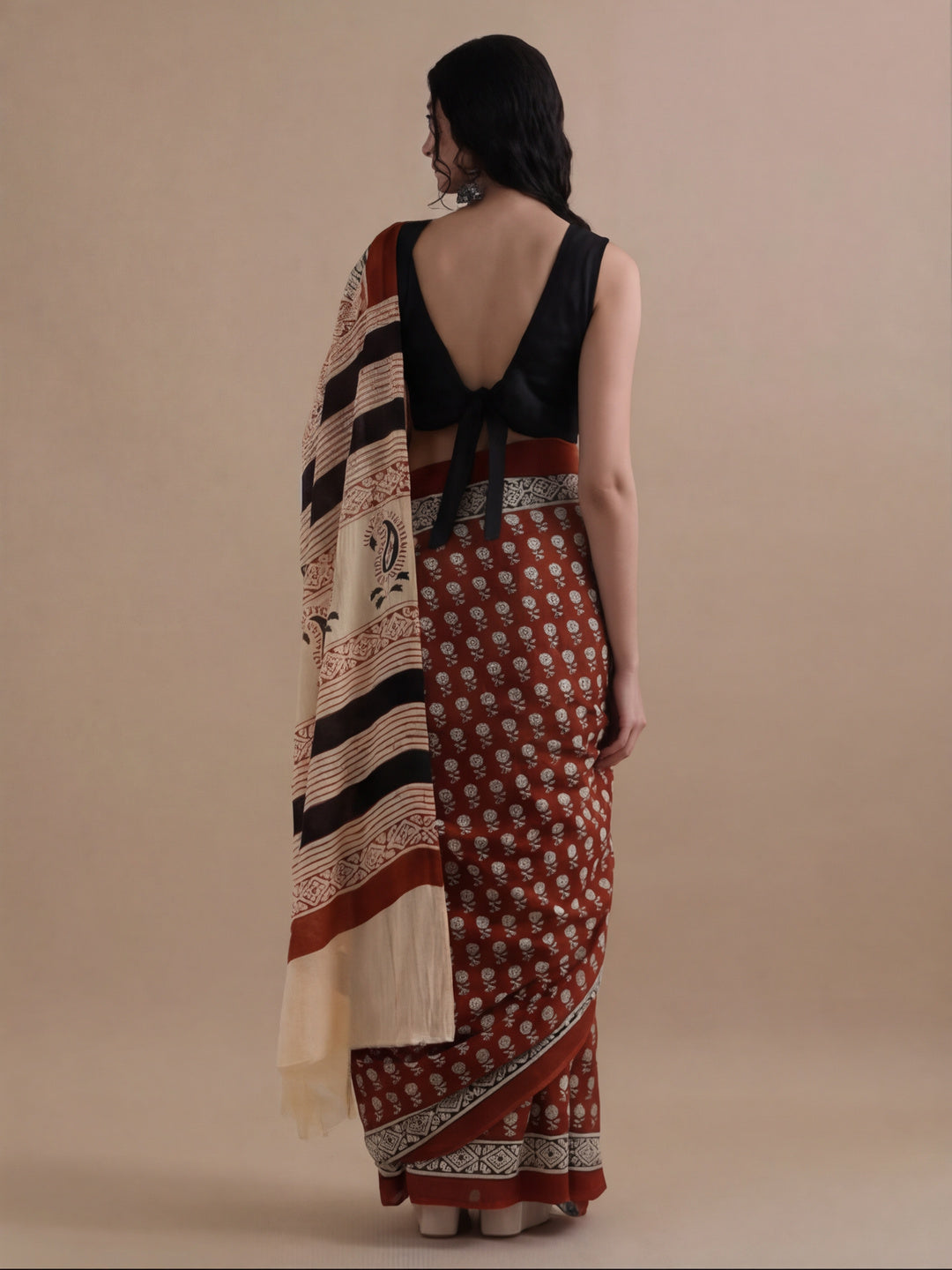 Mulmul Cotton Floral Printed Saree