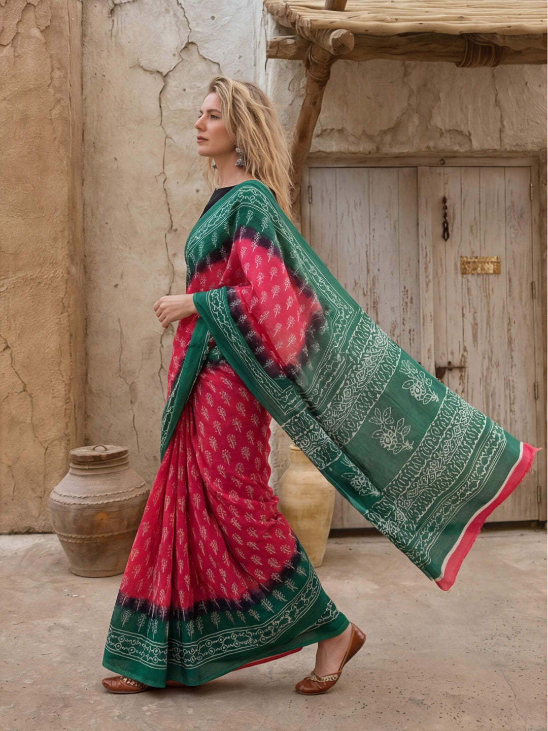 Floral Printed Pure Cotton Saree With Unstitched Blouse