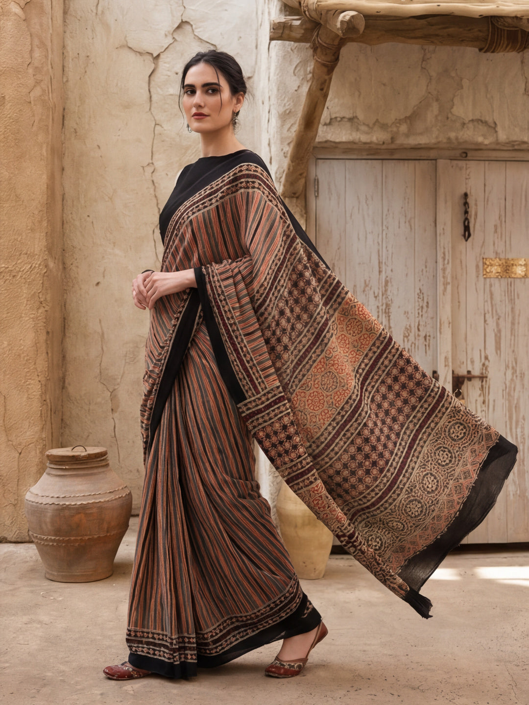 Mulmul Cotton Striped Printed Saree
