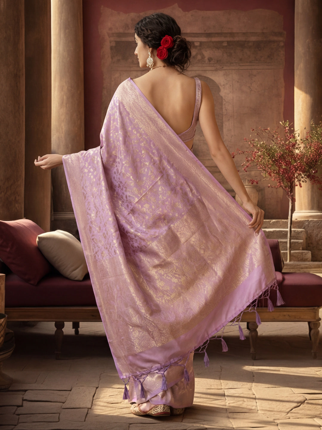 Exquisite Lavender Banarasi Silk Saree with Weaving Work