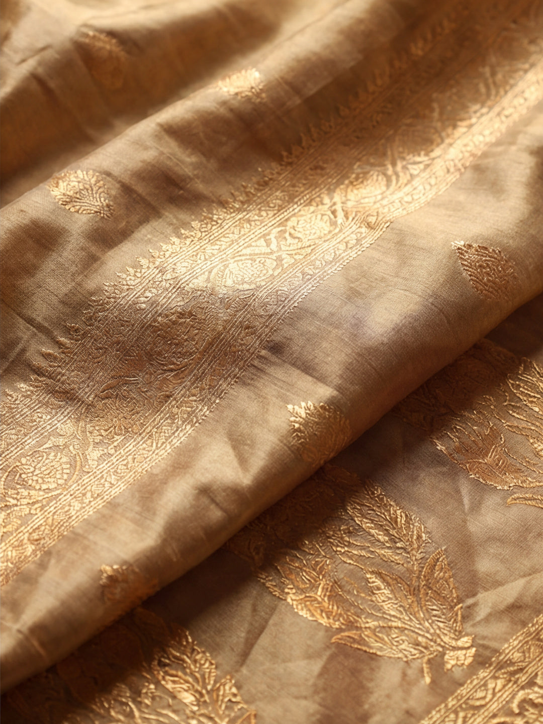 Heavy Banarasi Zari Woven Silk Blend Saree