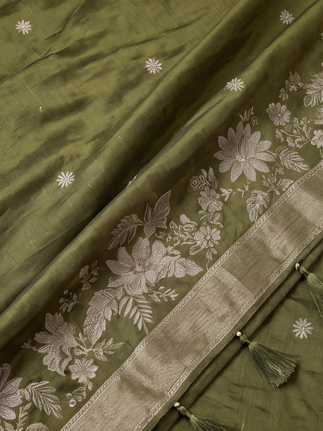 Women Olive Green Floral Woven Saree with Jacquard Border & Tassel Pallu