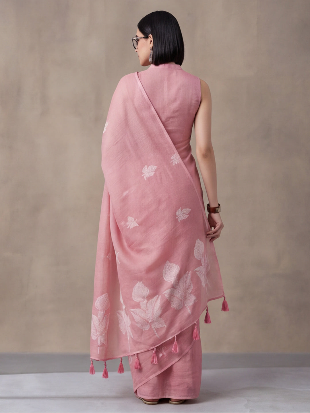 Women Dusty Pink Floral Woven Design Saree with Tassel Detail Pallu