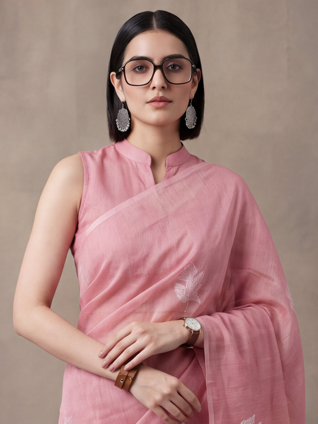 Women Dusty Pink Floral Woven Design Saree with Tassel Detail Pallu