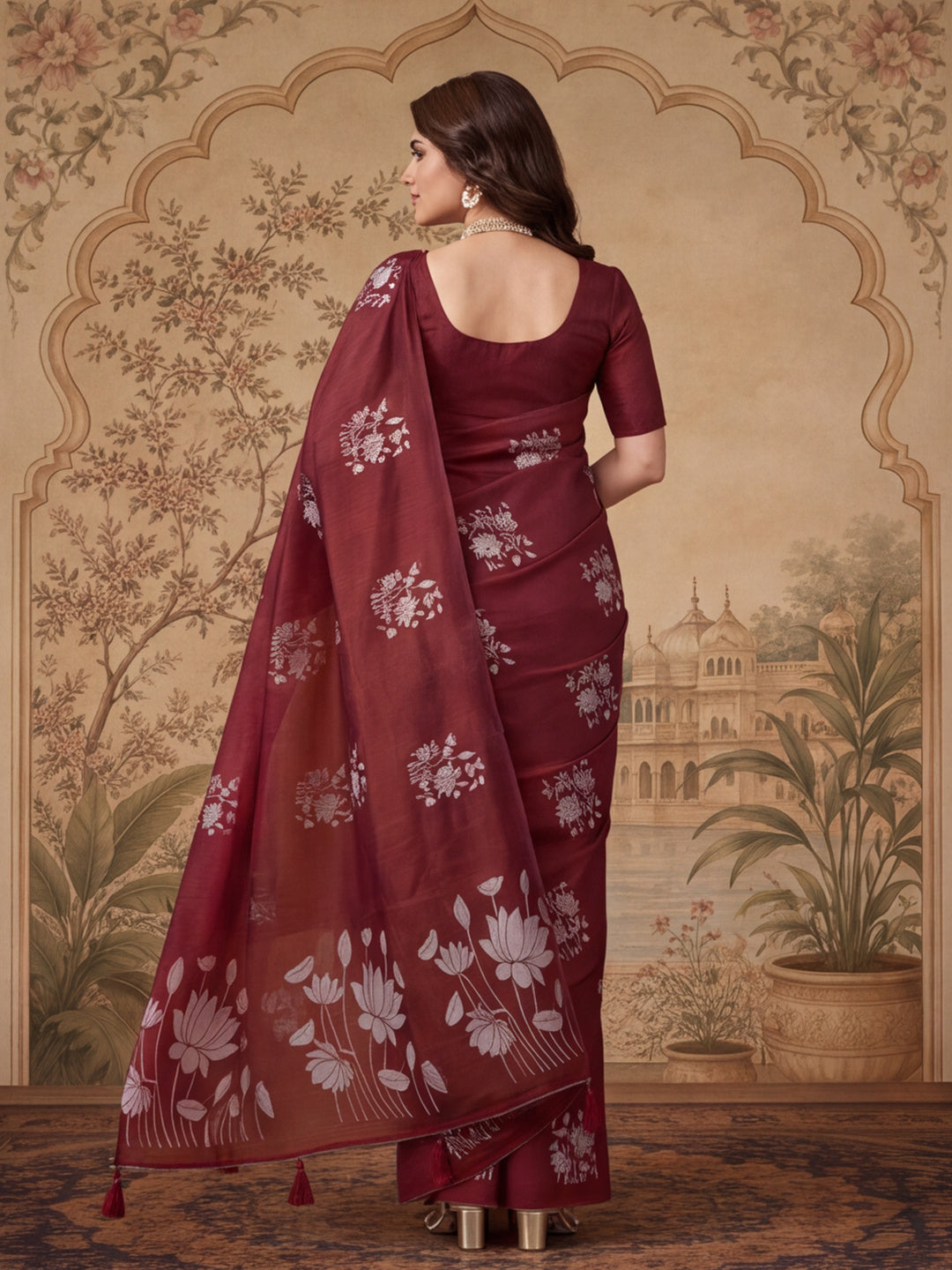 Women Maroon Floral Woven Design Saree with Tassel Detail Pallu