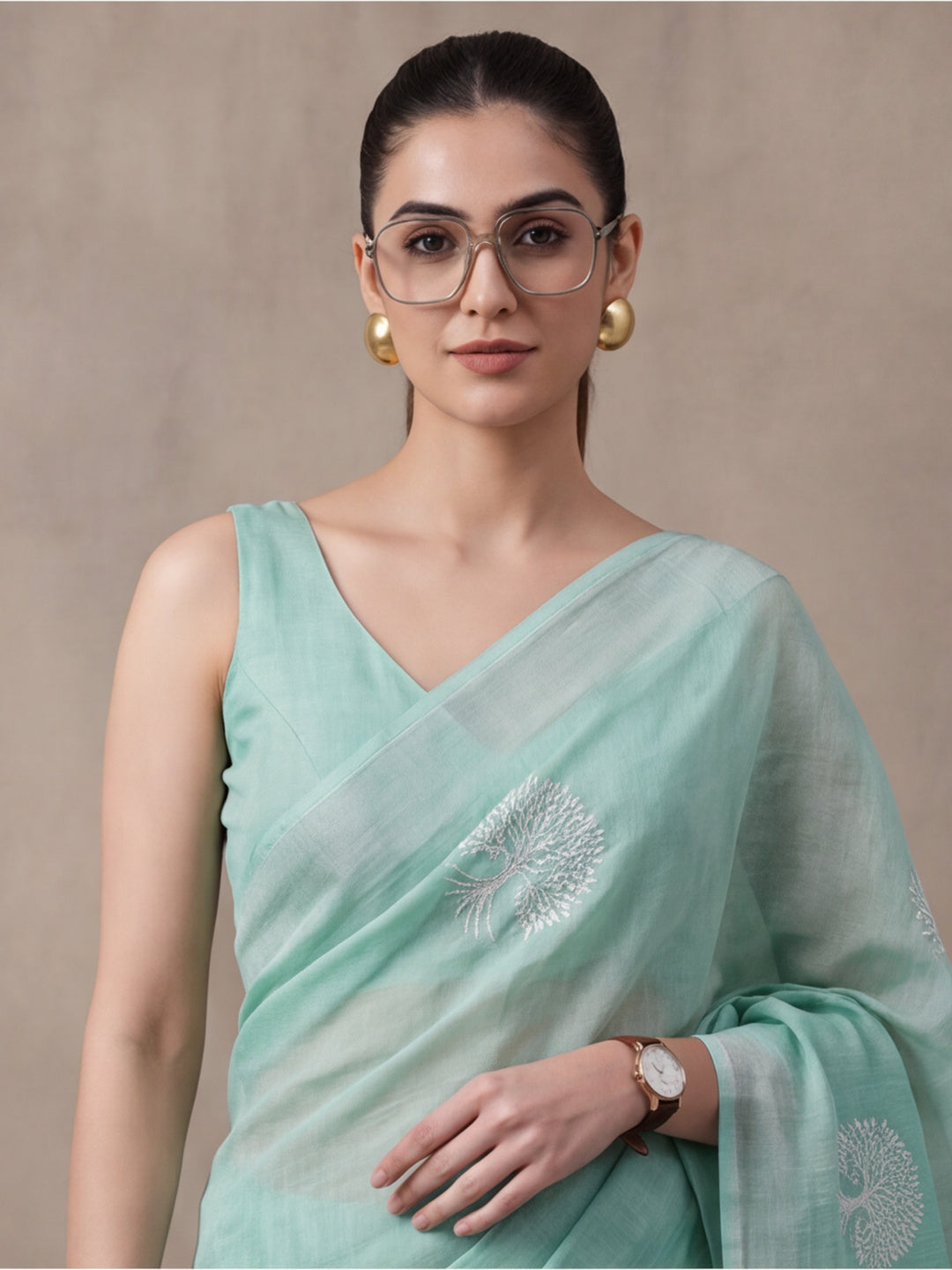 Women Sea Green Ethnic Tree Print Saree with Tassel Pallu and Artistic Design