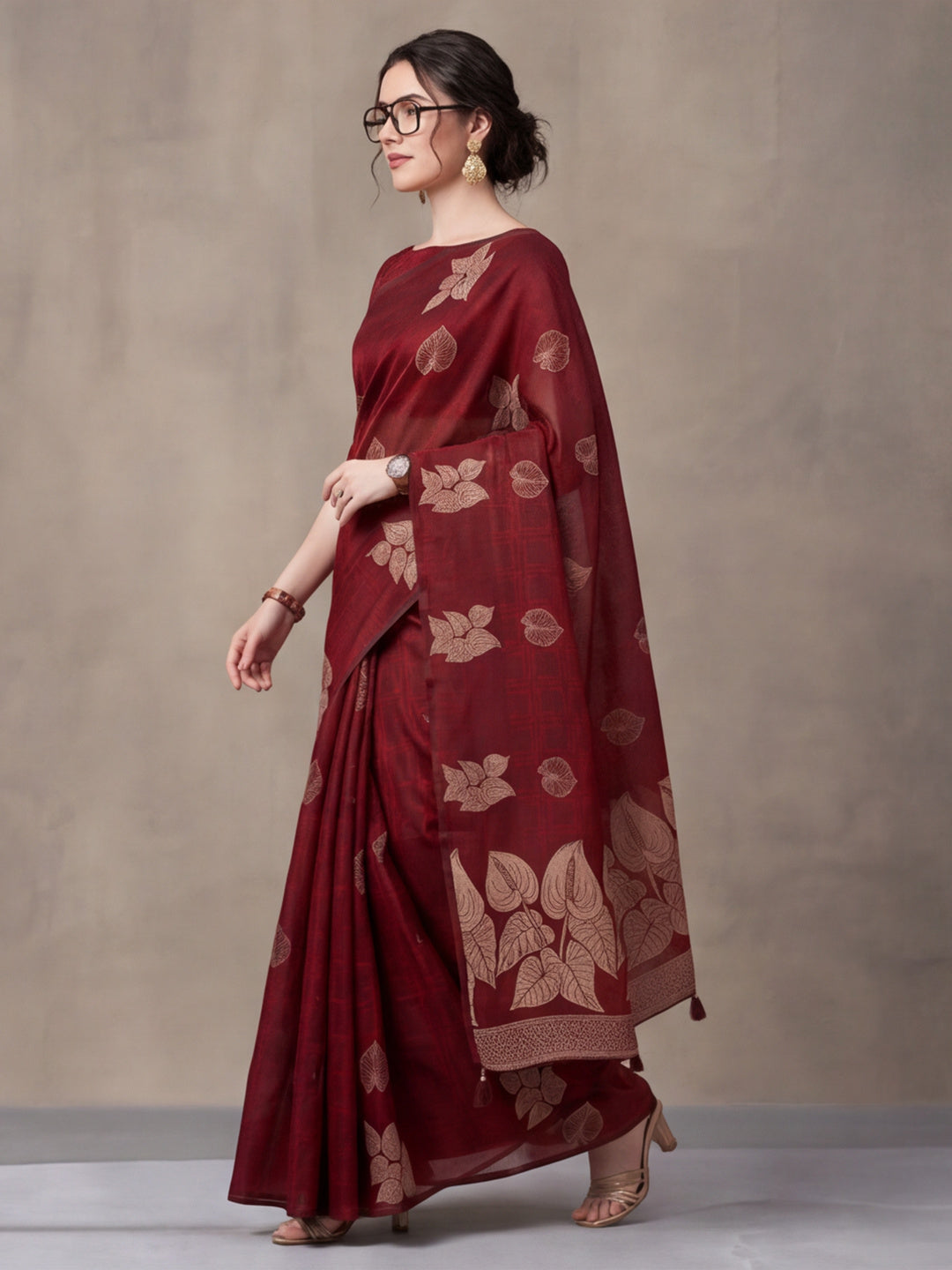 Women Maroon Leaf Motif Woven Saree with Tassel Detail Pallu