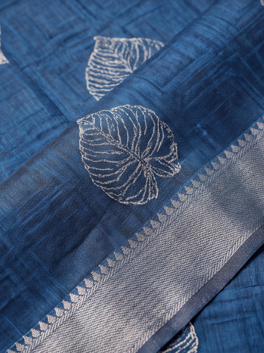 Women Blue Leaf Motif Woven Saree with Tassel Detail Pallu