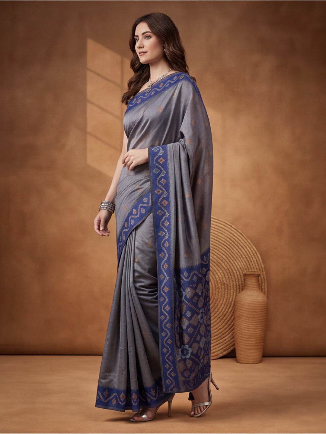 Women Grey Woven Saree with Ethnic Jacquard Border and Designer Pallu