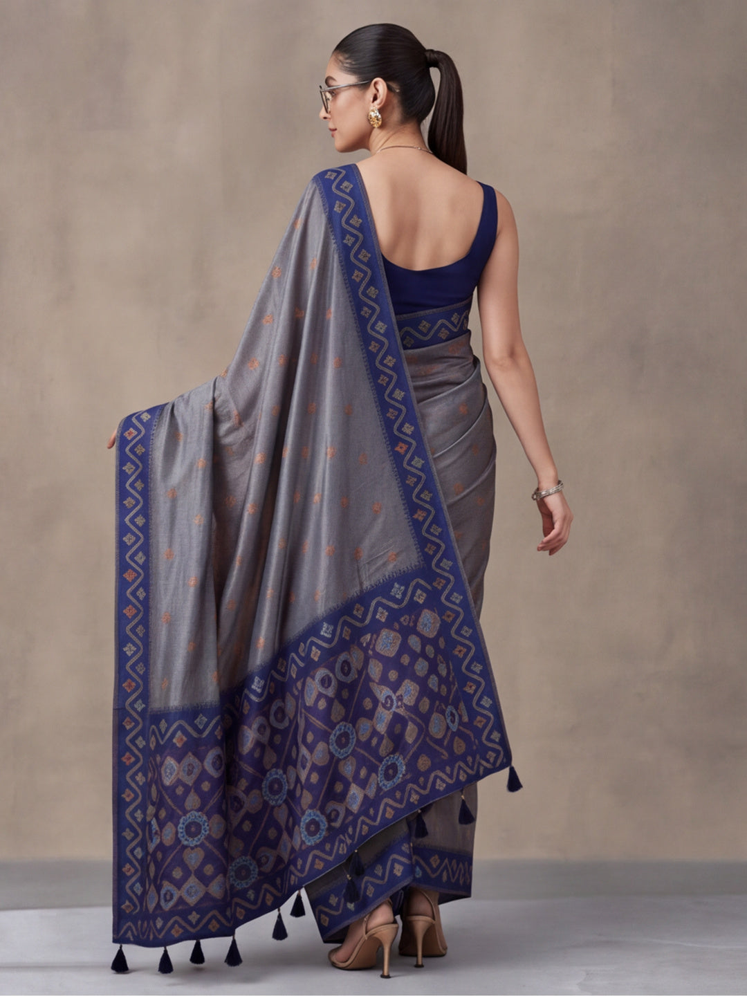 Women Grey Woven Saree with Ethnic Jacquard Border and Designer Pallu
