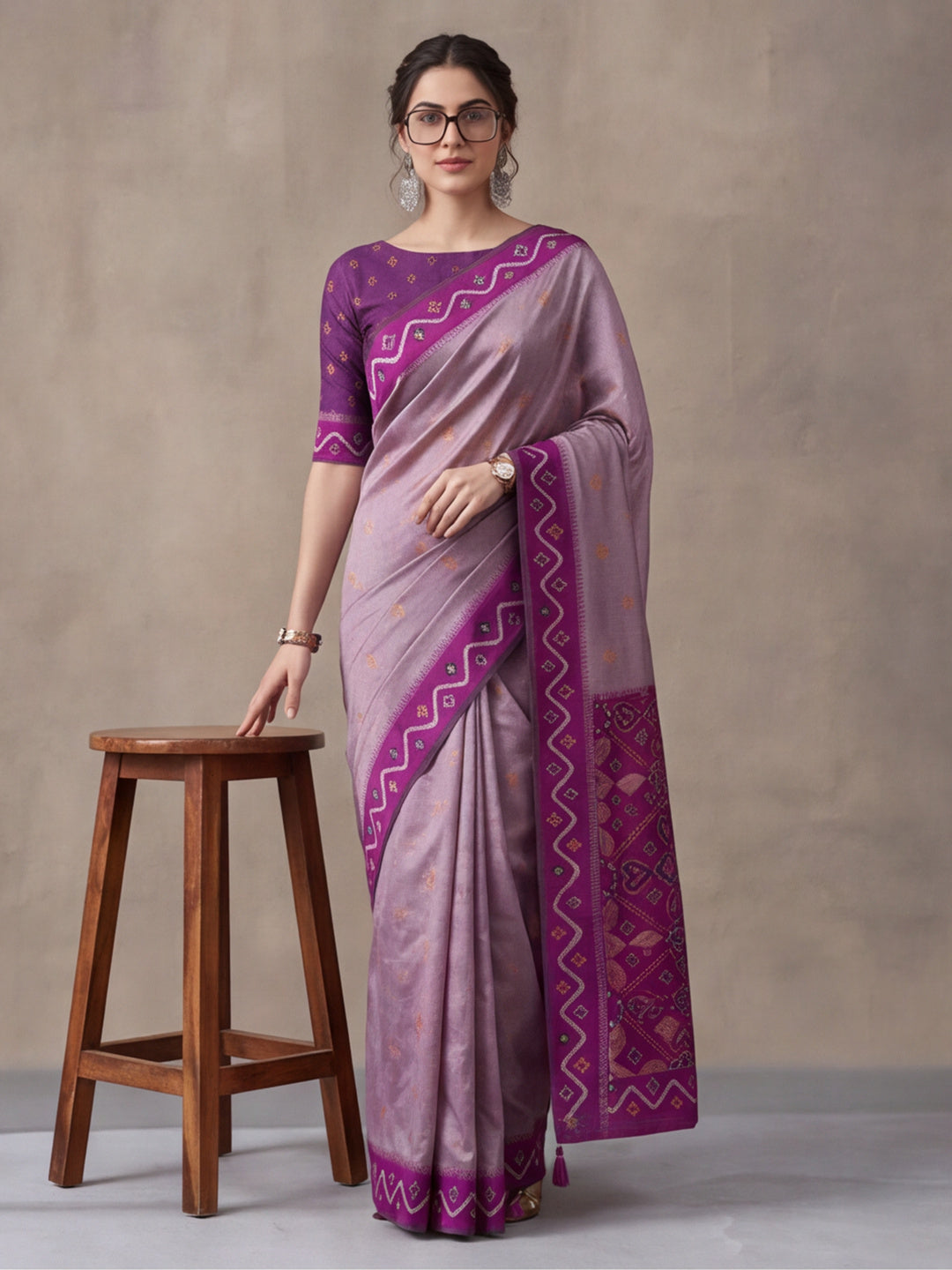 Women Lavender Woven Saree with Ethnic Jacquard Border and Designer Pallu