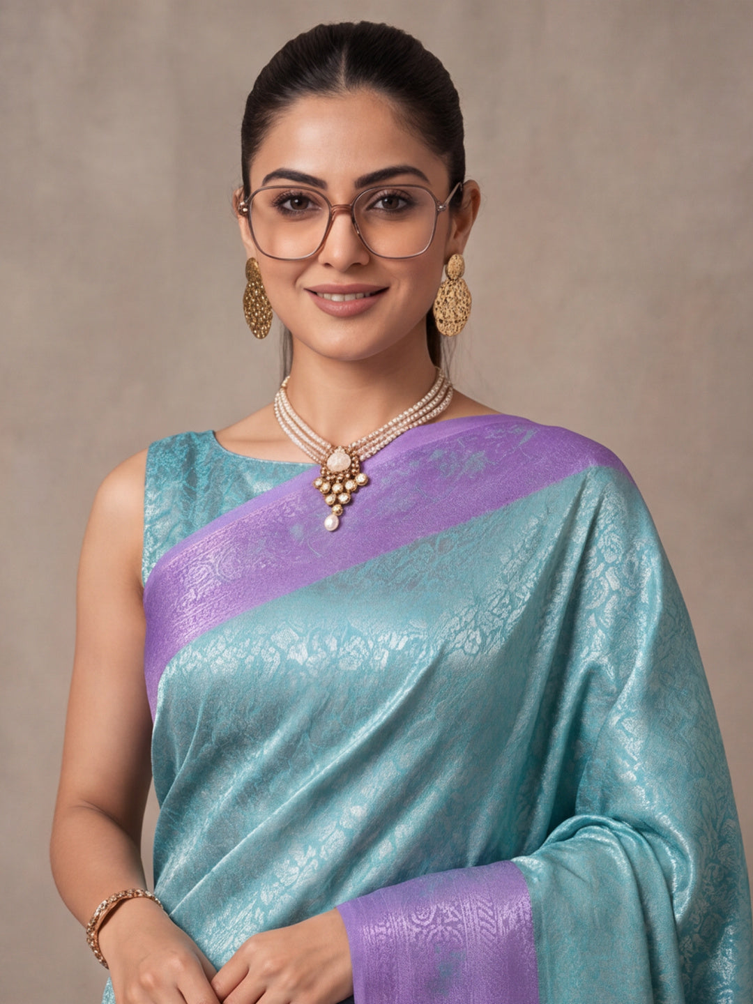 Women Sea Green Jacquard Woven Saree with Rich Ethnic Border and Tassel Detail