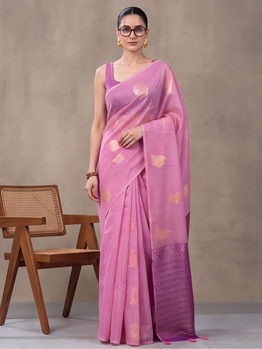 Women Pink Woven Saree with Zari Motifs and Contrast Jacquard Pallu