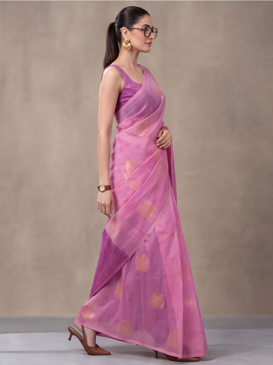 Women Pink Woven Saree with Zari Motifs and Contrast Jacquard Pallu