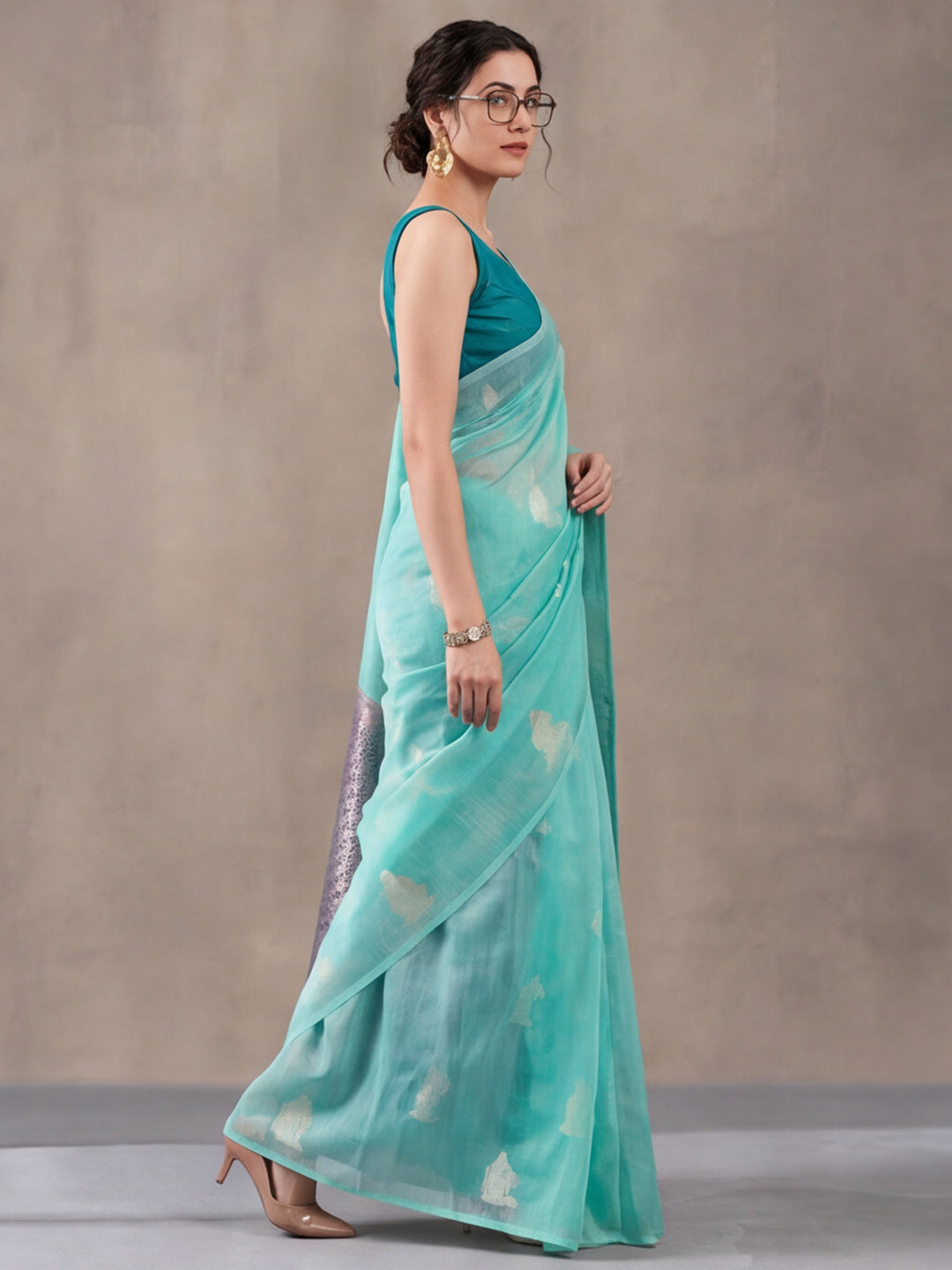Women Sea Green Woven Saree with Zari Motifs and Contrast Jacquard Pallu