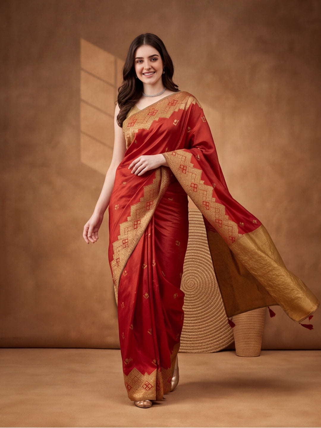 Women Red Banarasi Jacquard Saree with Zari Woven Border and Rich Pallu